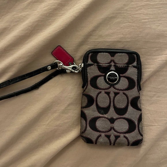 Coach Wristlet - Picture 1 of 2